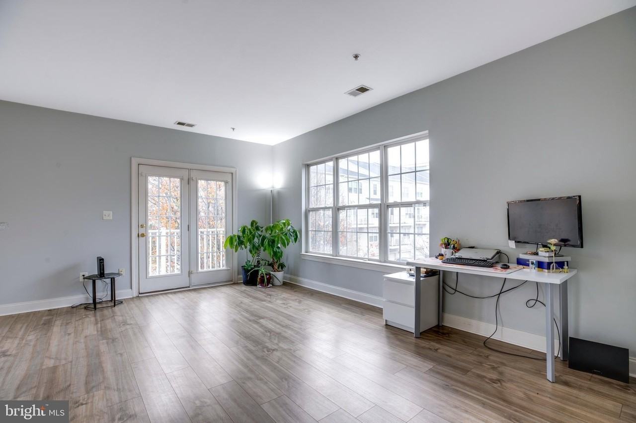 8069 Gatehouse Rd Unit 23 #23 - Photo 4 of 43