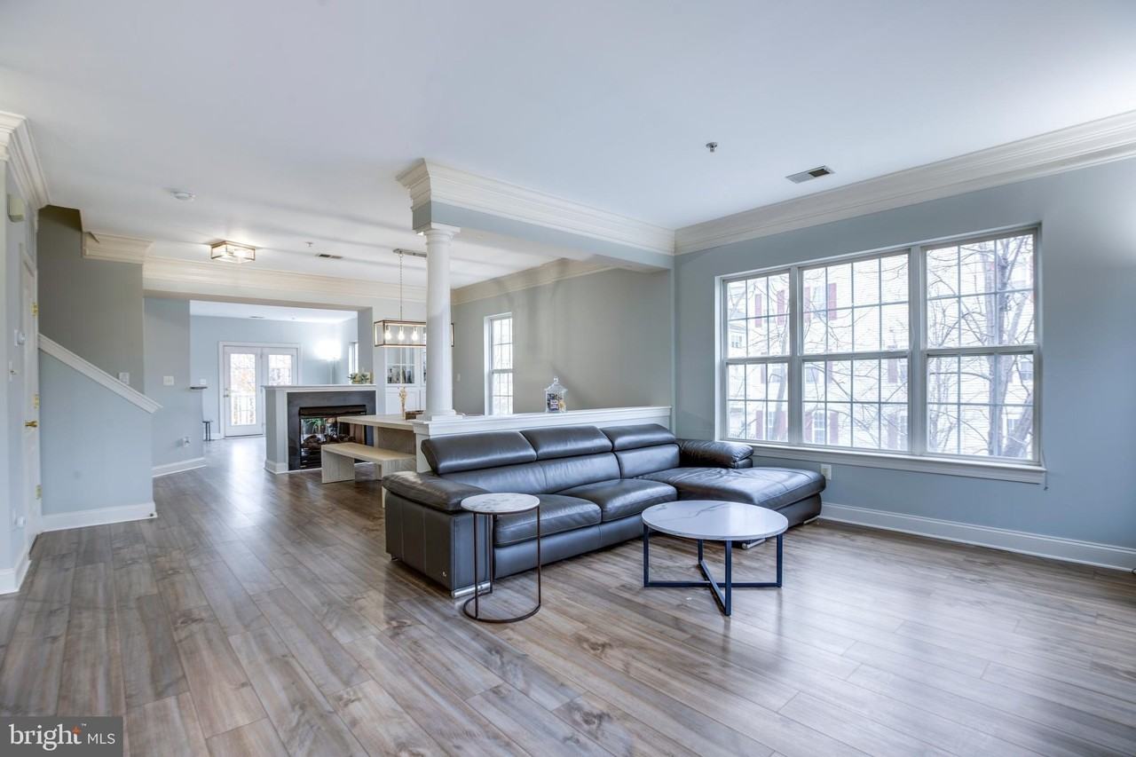 8069 Gatehouse Rd Unit 23 #23 - Photo 5 of 43