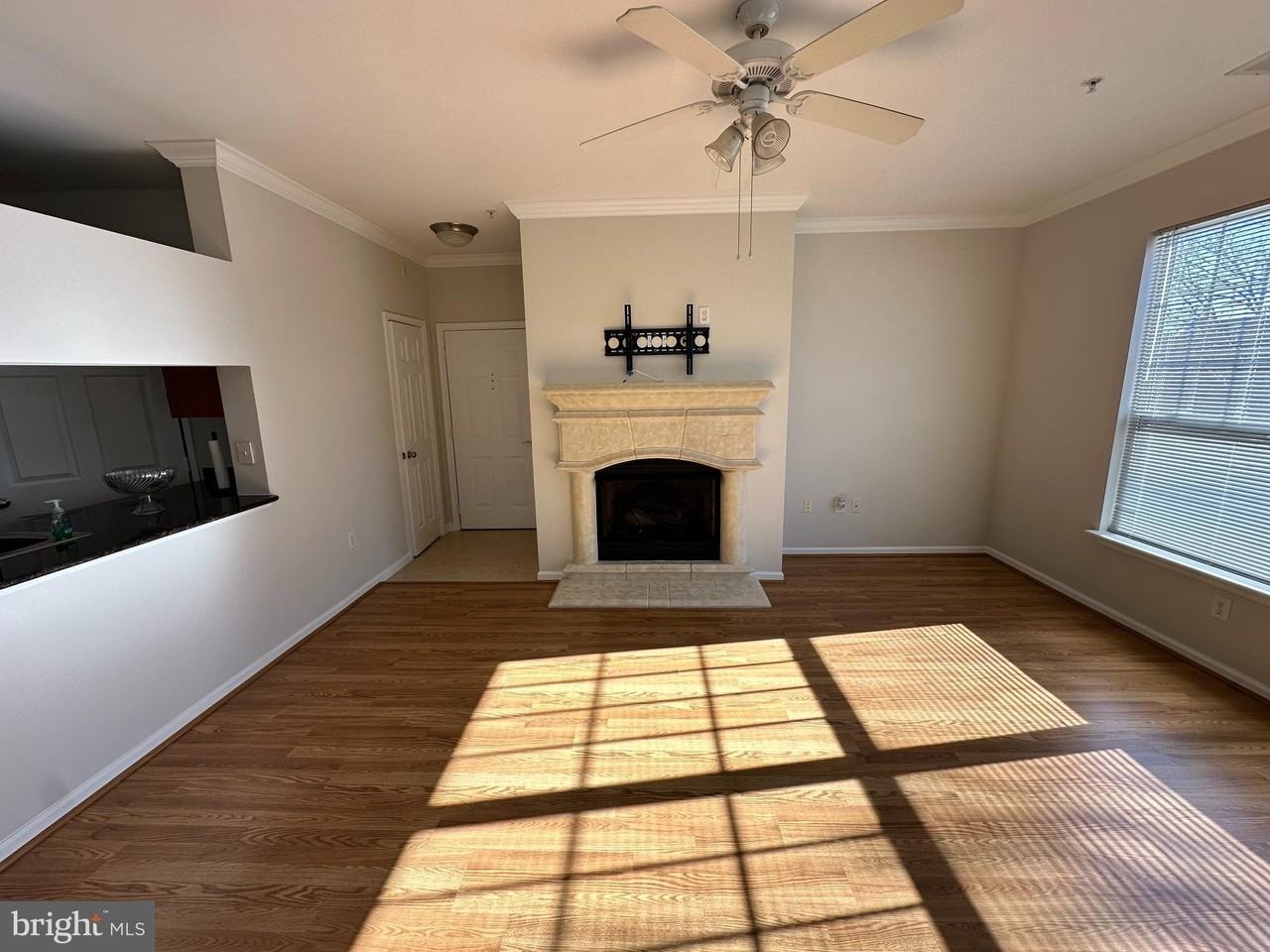 12901 Centre Park Cir Apt 220 #220 - Photo 6 of 49