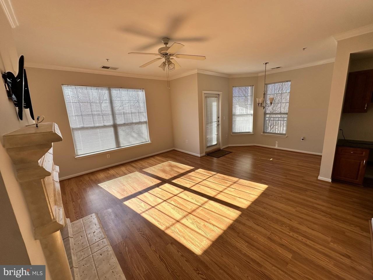 12901 Centre Park Cir Apt 220 #220 - Photo 7 of 49