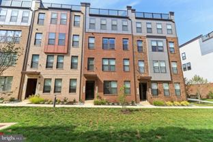 44501 Wolfhound Sq - Photo 1 of 1