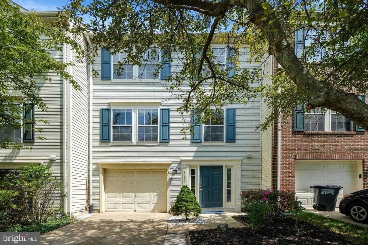 10159 Elgin Way - Photo 2 of 2