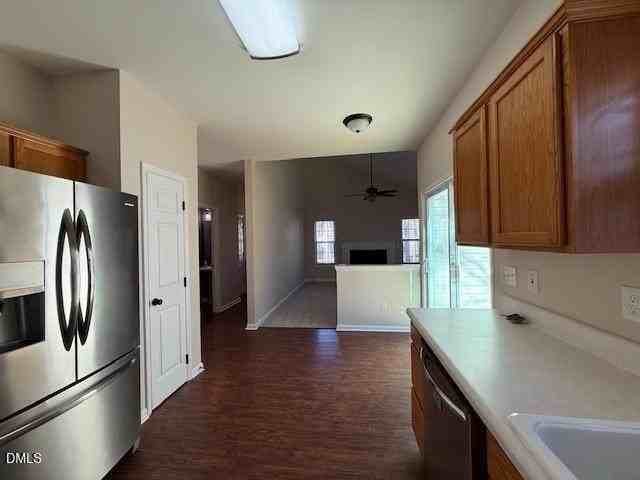 201 Holmby Ct - Photo 7 of 21