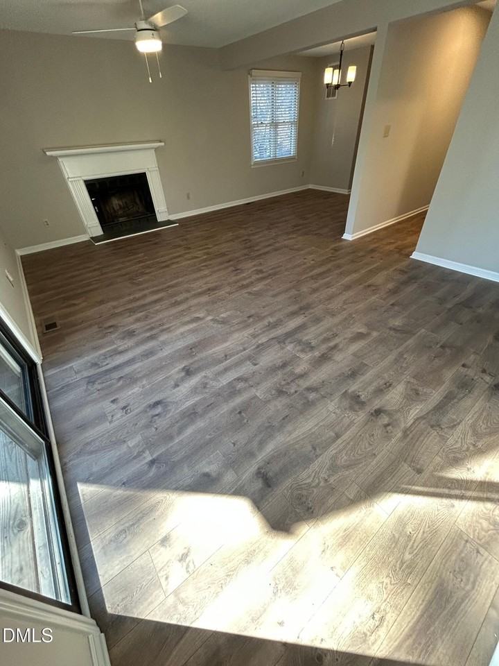 6528 Thetford Ct - Photo 7 of 30