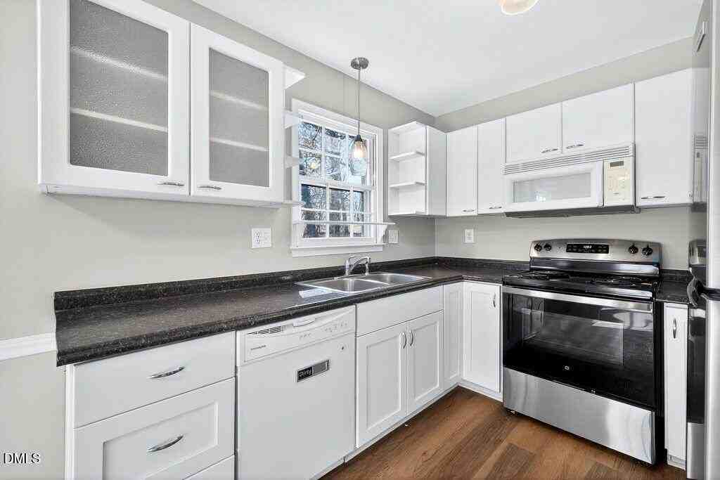 7620 Prospector Pl - Photo 7 of 24