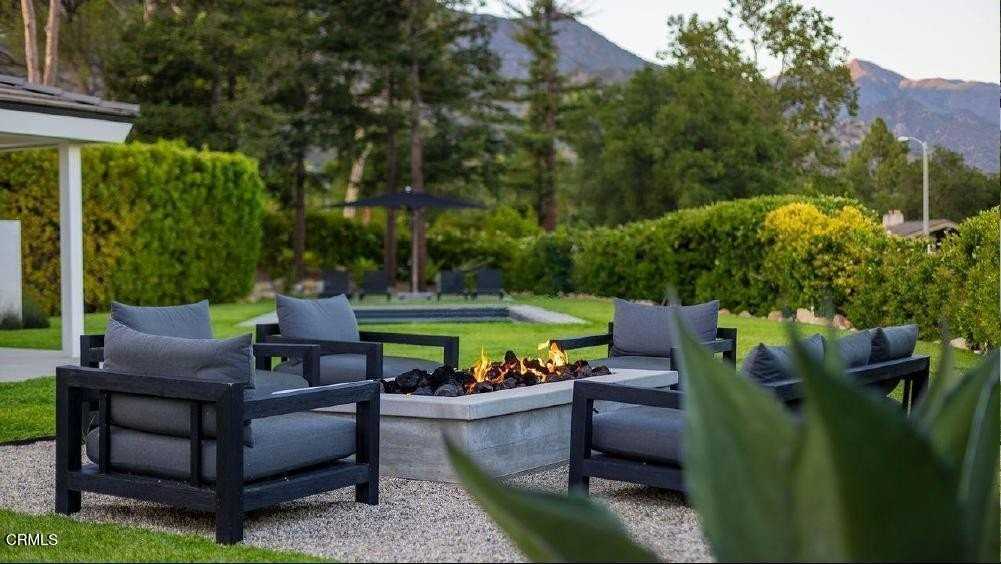 565 Del Oro Dr - Photo 3 of 24