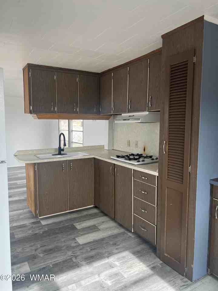 218 E 1/2 N Street unit: B #B - Photo 4 of 17