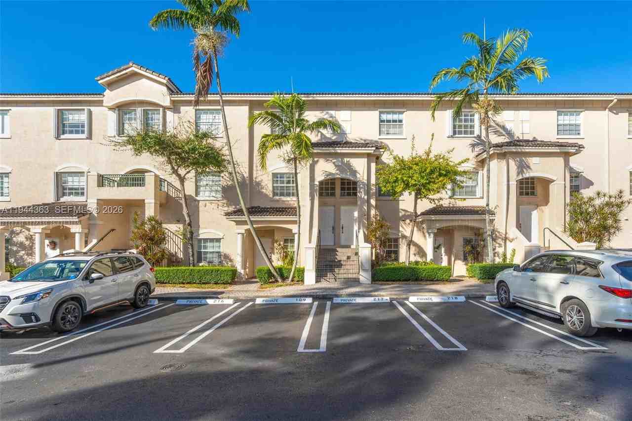 5670 Nw 116th Ave #219