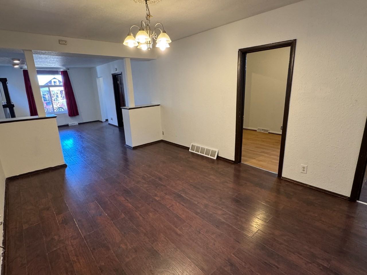 2934 Glenarm Pl - Photo 5 of 15