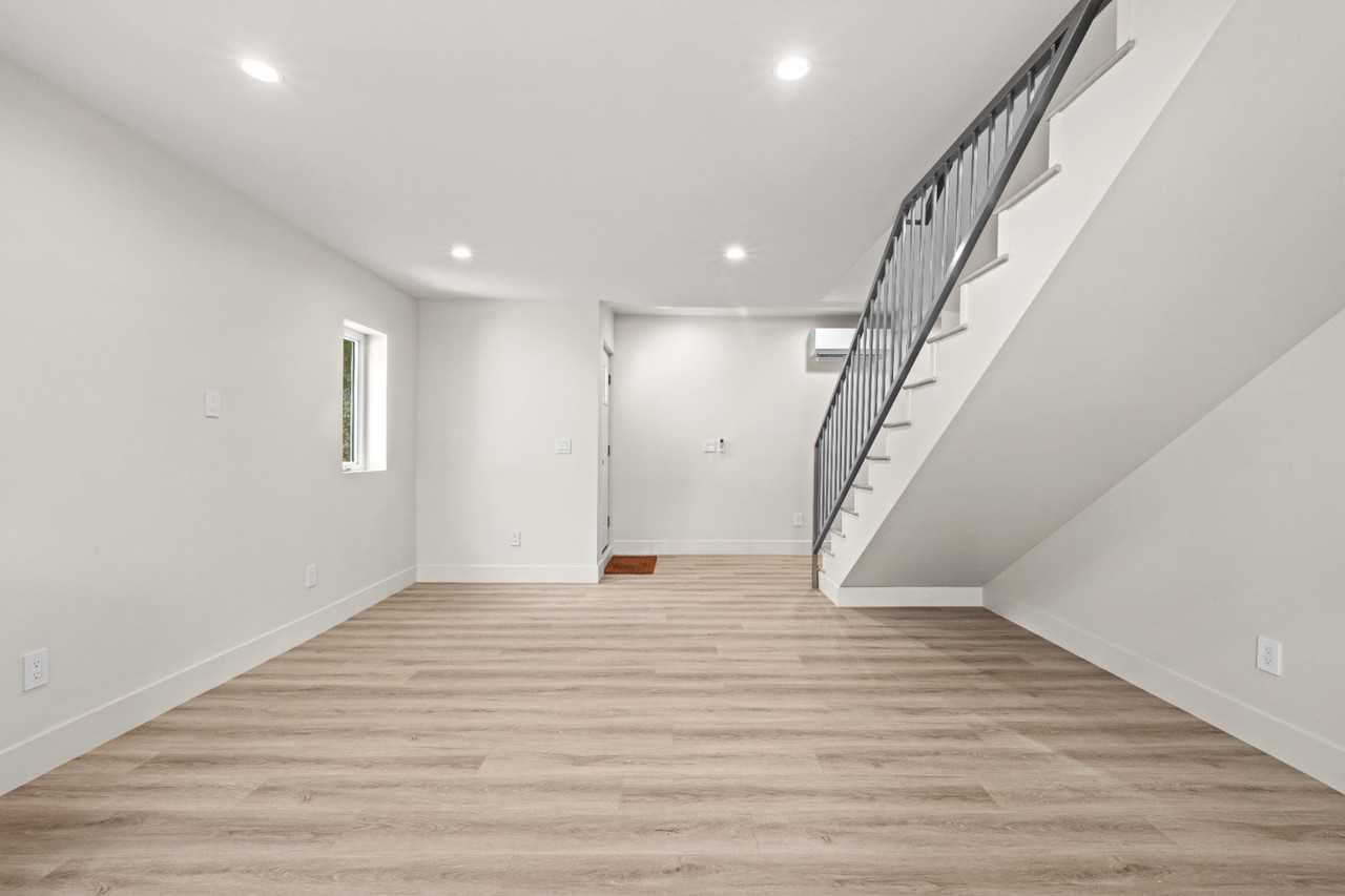 1507 Edris Dr - Photo 6 of 21