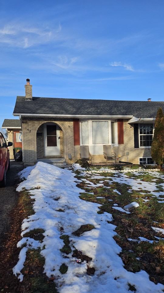 142 Guildwood Dr - Photo 4 of 11