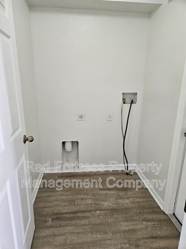 5006 Bywood St - Photo 3 of 8