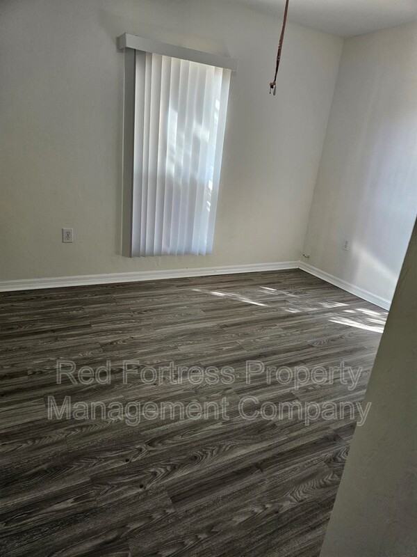 5006 Bywood St - Photo 6 of 8