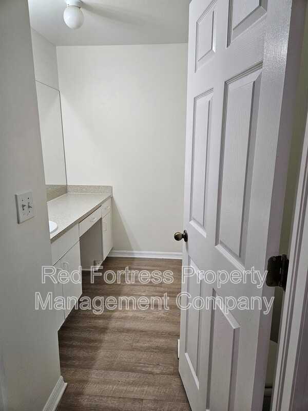 5006 Bywood St - Photo 7 of 8