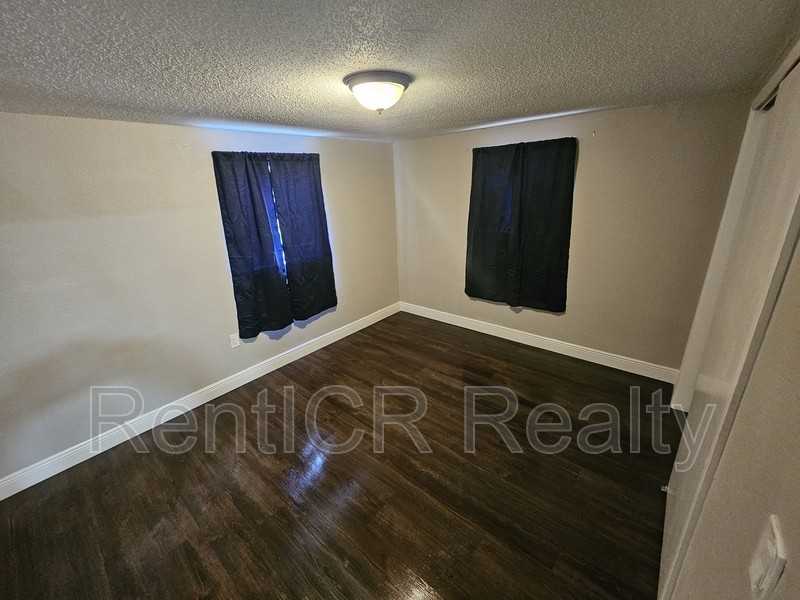 2989 Willow Ave - Photo 6 of 9