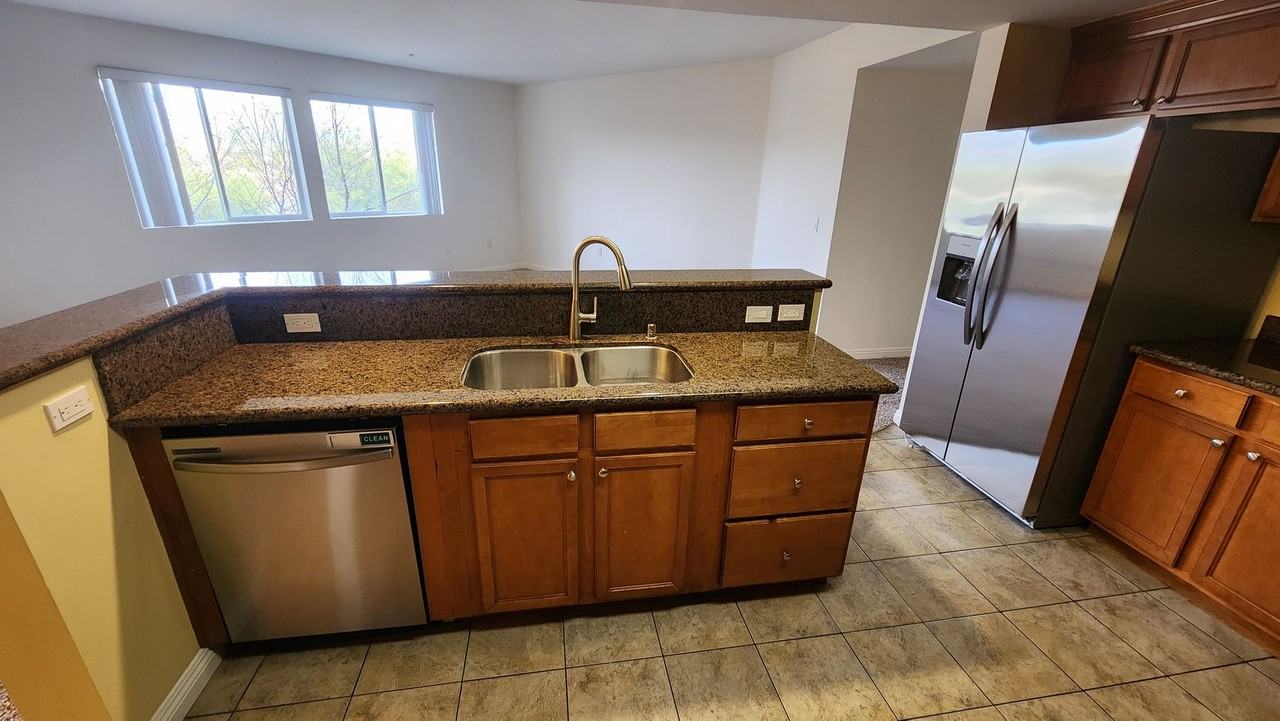 Bella Villa - Laurel - Photo 4 of 43