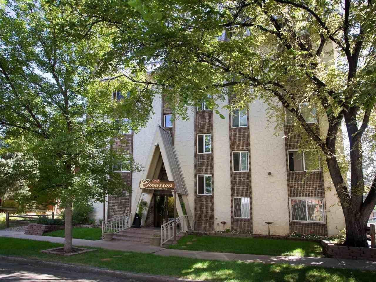 One Month Free Rent with a 12 - Photo 2 of 17