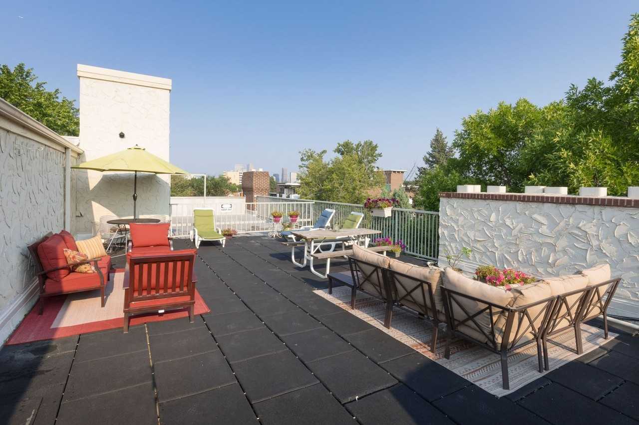 One Month Free Rent with a 12 - Photo 6 of 17