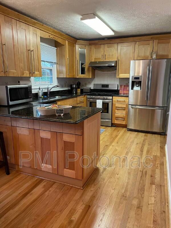 1917 Agate Dr - Photo 2 of 22