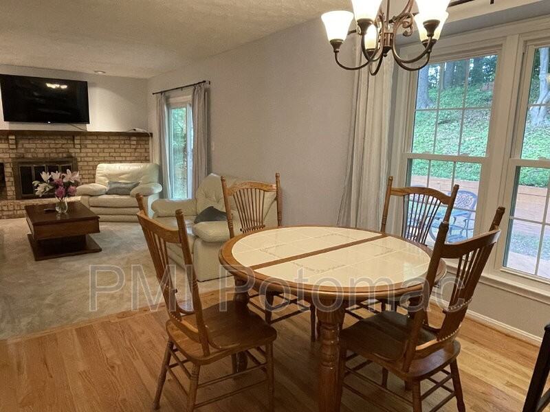 1917 Agate Dr - Photo 7 of 22