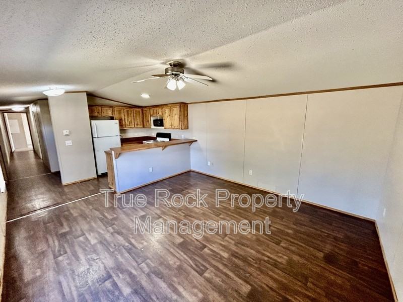 16816 County Road 3594 - Photo 2 of 13