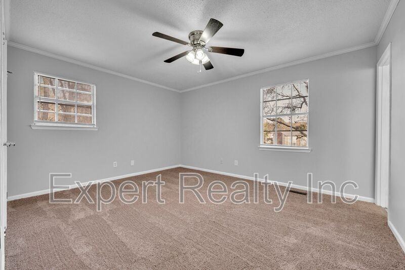 624 Cresap Cir Ne - Photo 6 of 16