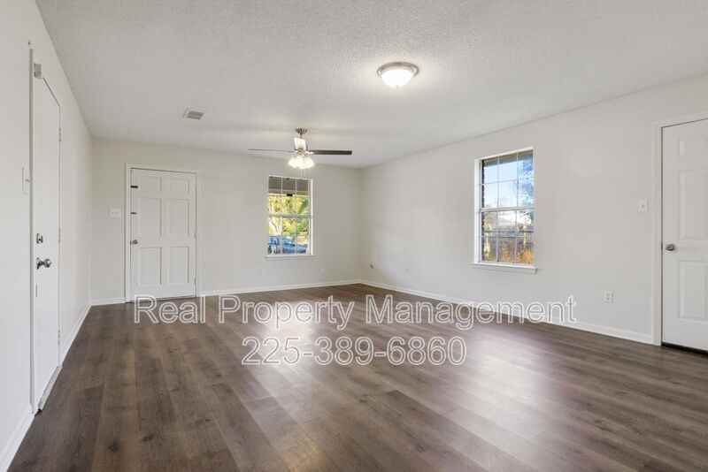 8933 Baronne Dr - Photo 2 of 10