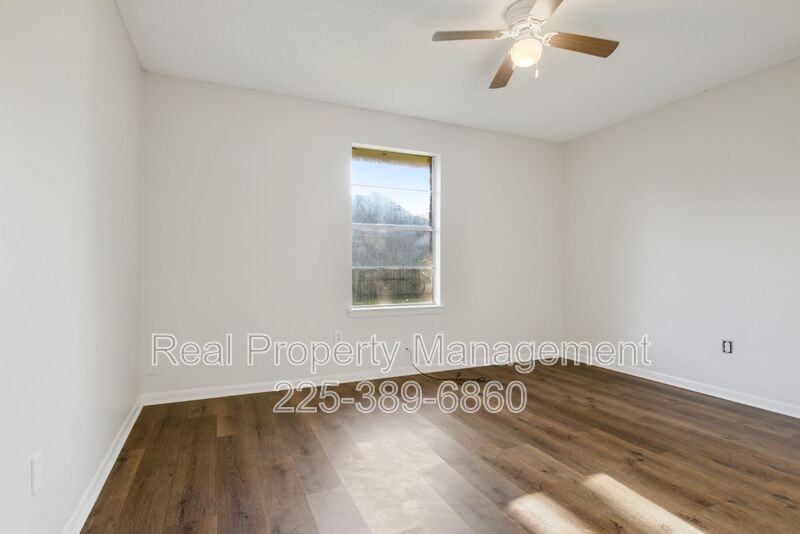 8933 Baronne Dr - Photo 5 of 10