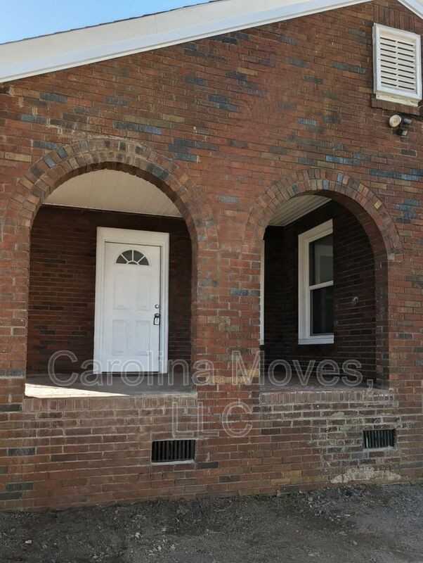 1102 Easley Bridge Rd - Photo 4 of 20