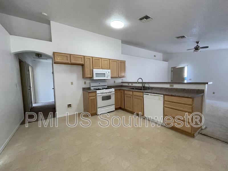 2366 E Parkside Dr - Photo 4 of 10