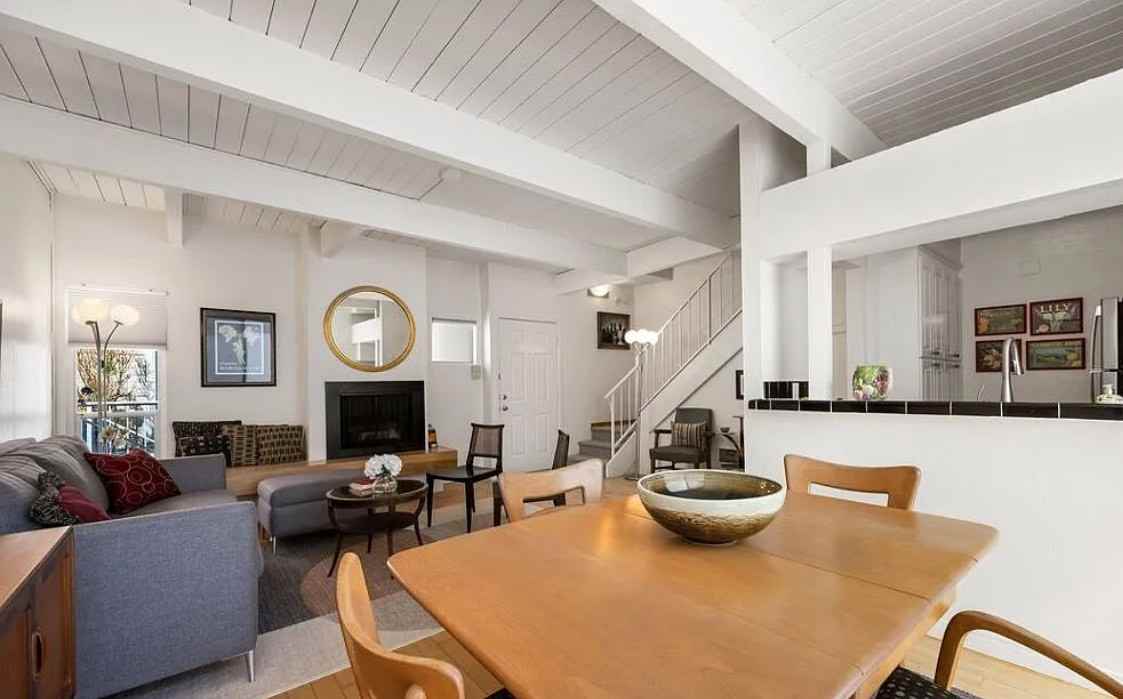 3101 5th St #8 - Photo 3 of 17