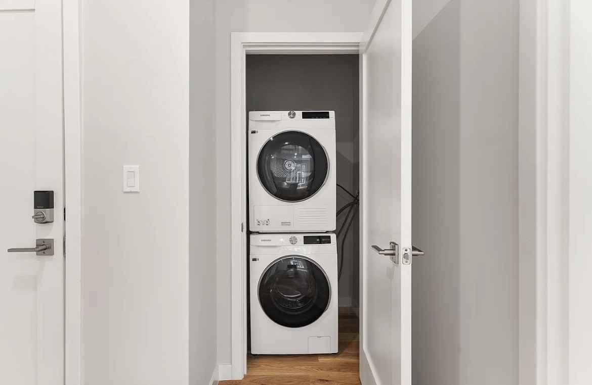 267 Old Colony Ave #204 - Photo 6 of 7