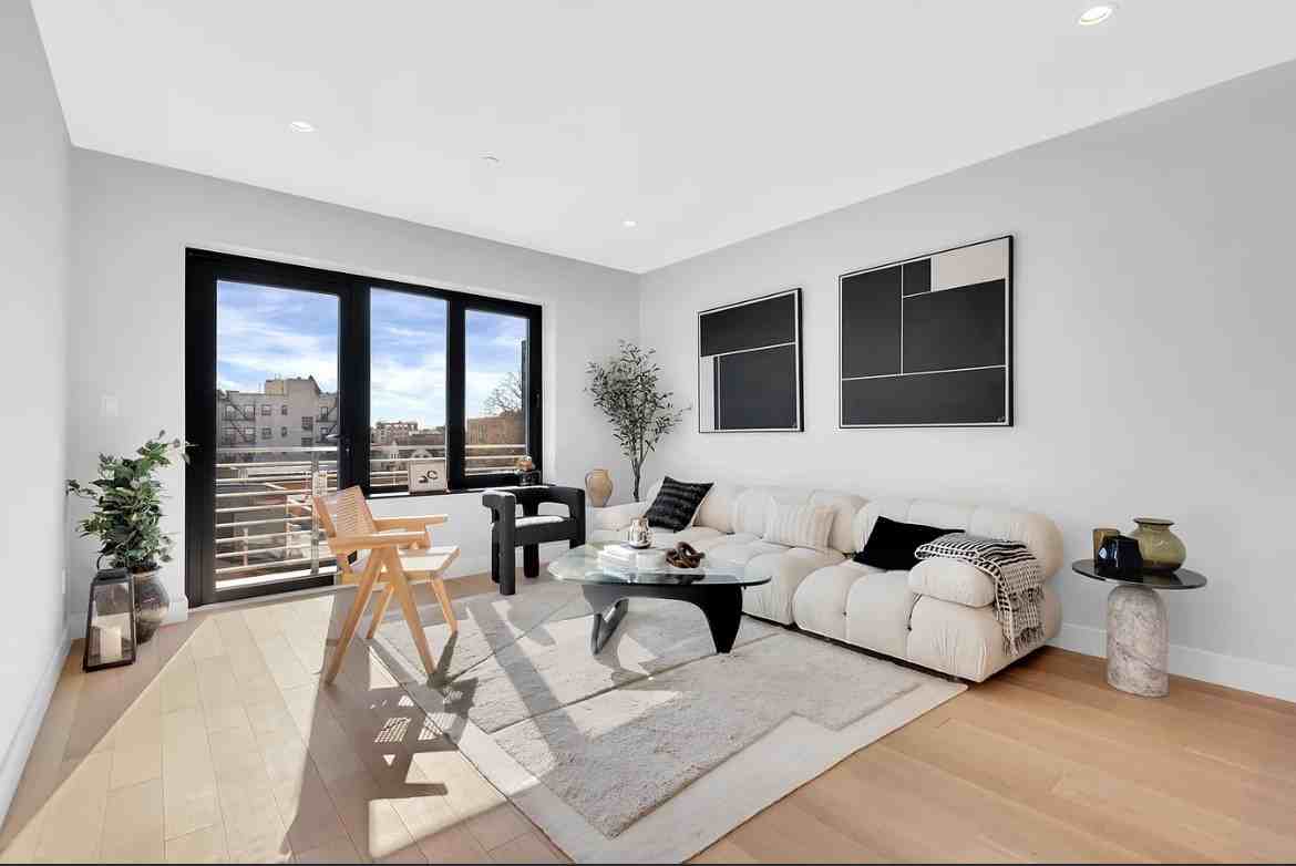 3057 Crescent St #3B - Photo 6 of 6