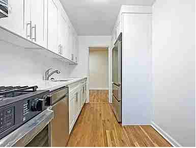 6692 Selfridge St #6I - Photo 2 of 8