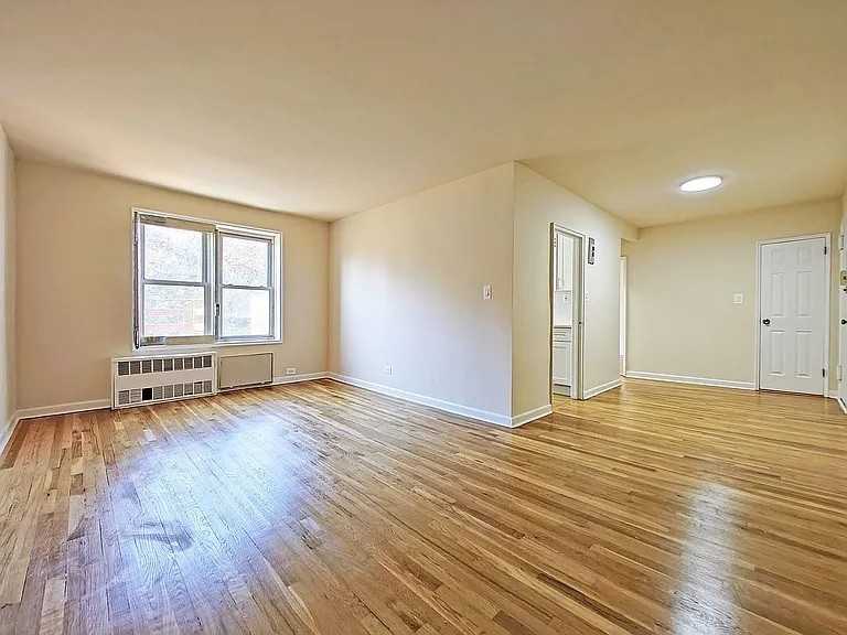 6692 Selfridge St #6I - Photo 3 of 8