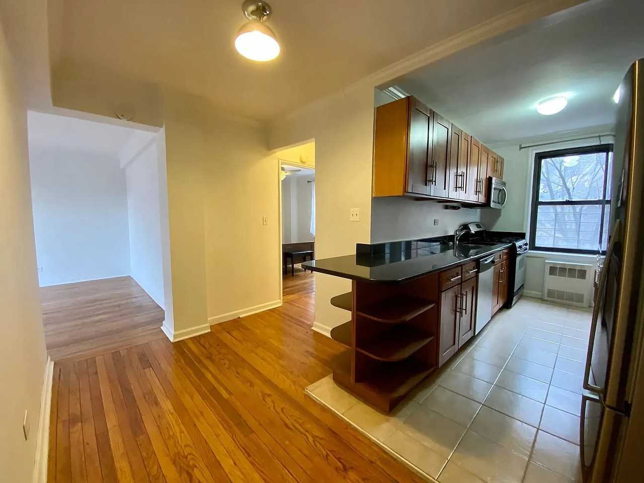 295 Bennett Ave #6E - Photo 5 of 5