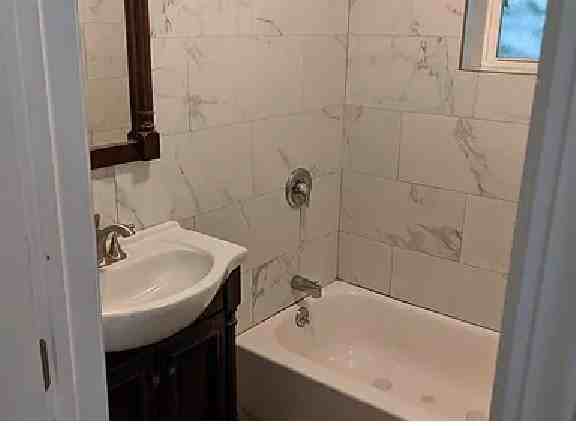 1022 Wilcox Ave #2 - Photo 5 of 5