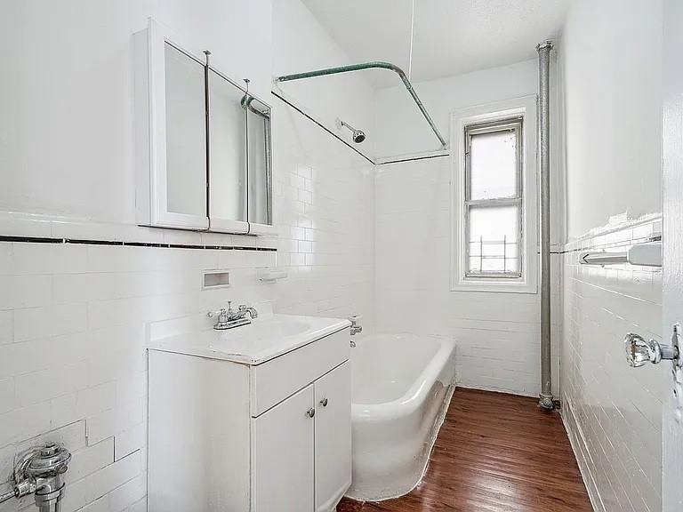 1075 Grand Concourse #2F - Photo 5 of 5