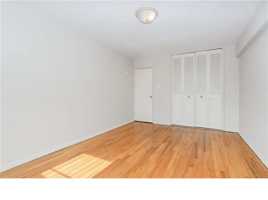 featured image of 1530 E 8th St #6N