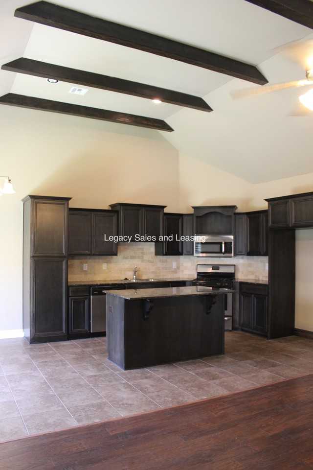 3309 W Queens St - Photo 5 of 23