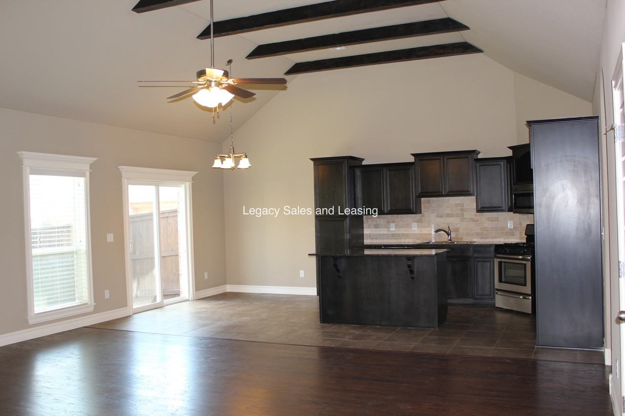 3309 W Queens St - Photo 6 of 23