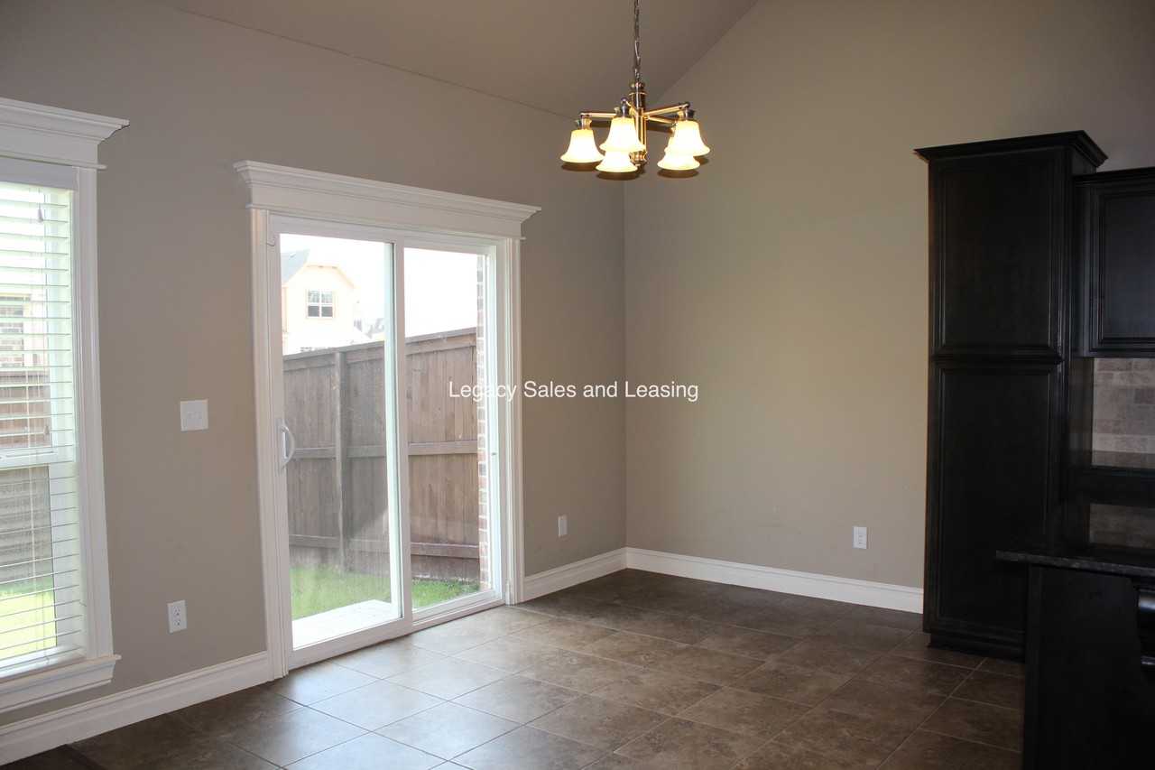 3309 W Queens St - Photo 7 of 23