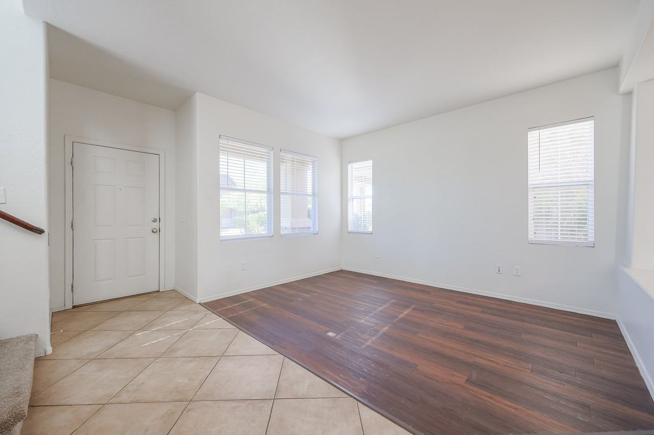 35005 N 30th Dr - Photo 5 of 31