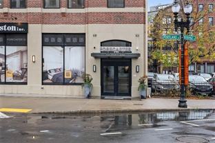 121 Portland St - Photo 1 of 1