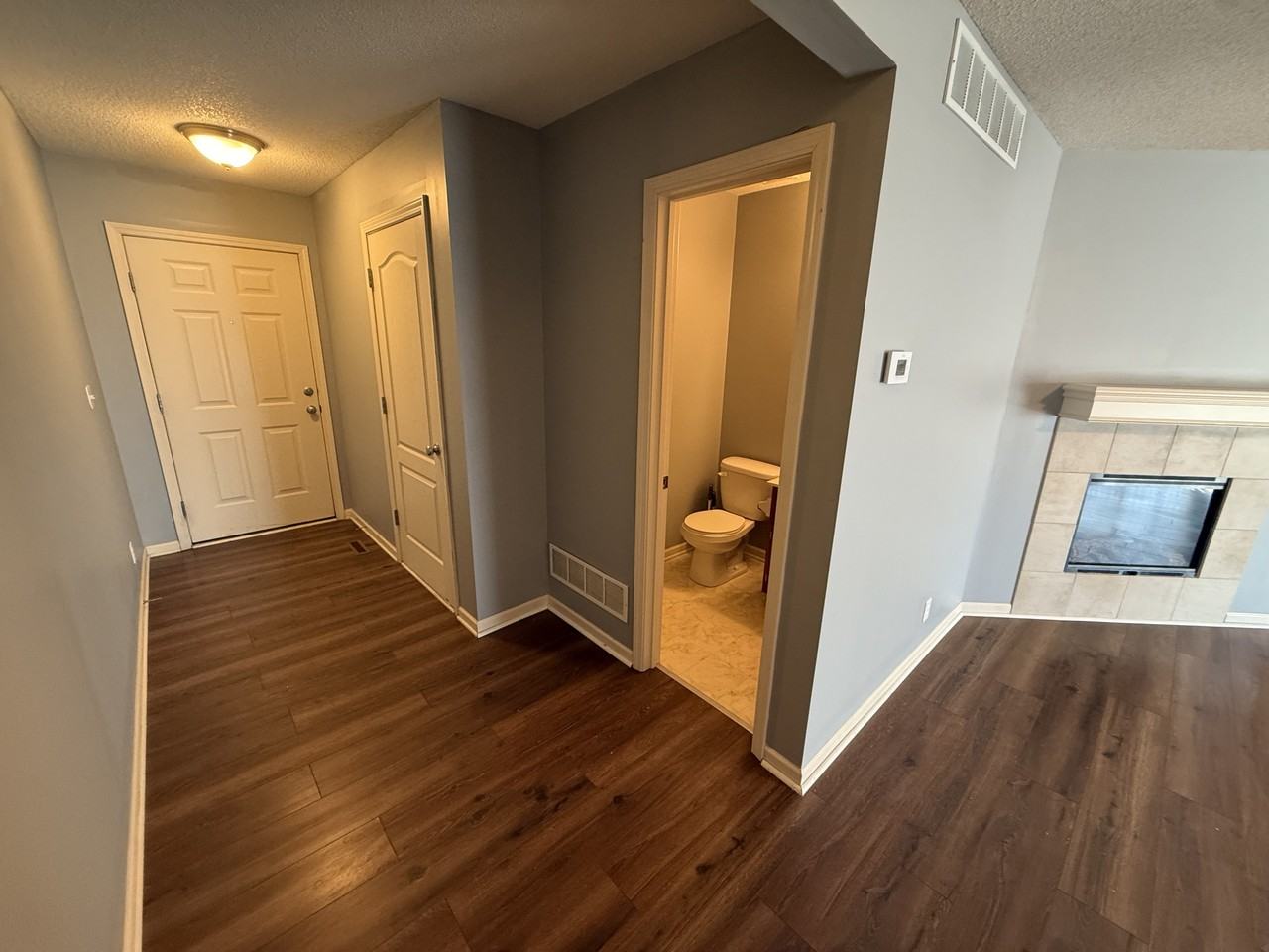 425 Hawthornef3 - Photo 2 of 10