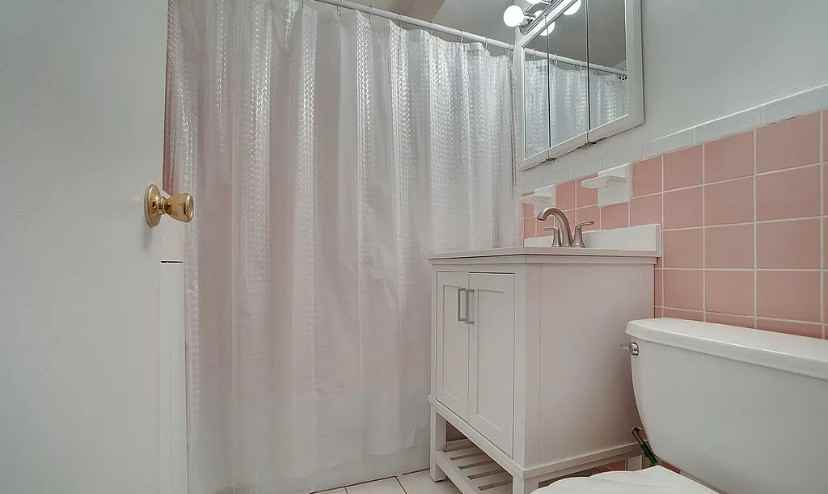 1580 E 18th St #4G - Photo 4 of 8