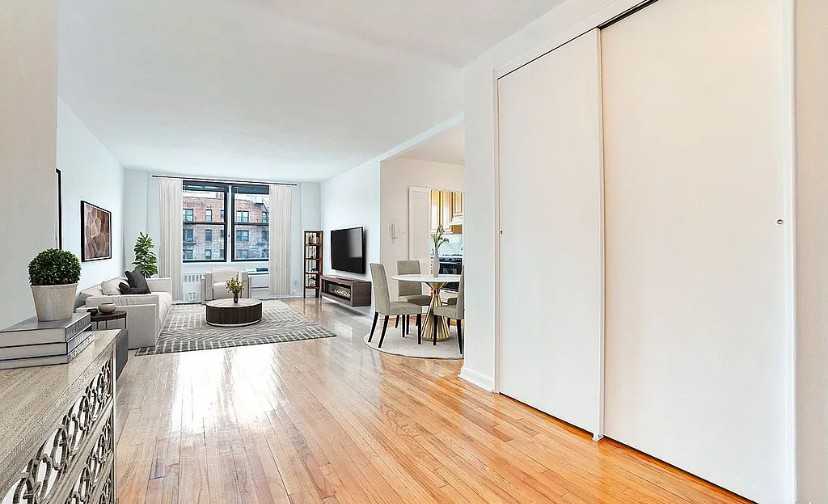 1580 E 18th St #4G - Photo 5 of 8