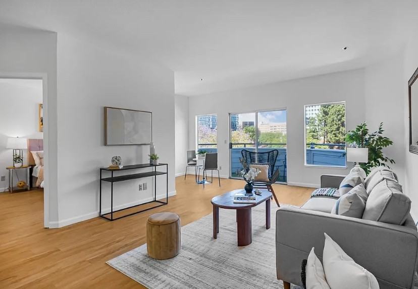 411 Park Ave - Photo 4 of 12