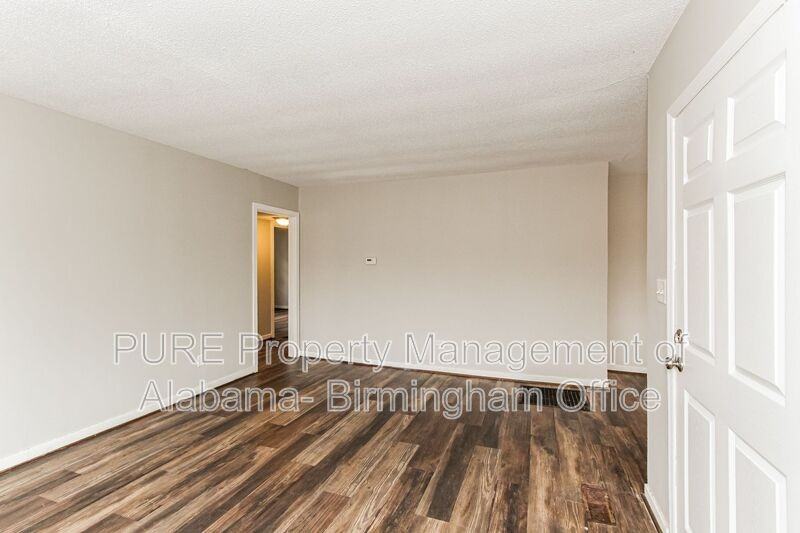 6121 Court M - Photo 4 of 19