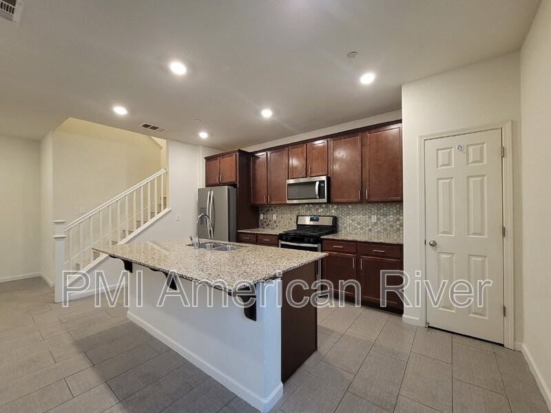 8183 Kramer Ranch Ln - Photo 5 of 23